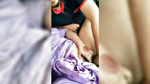 roshni atif - indian taxi fuck in public