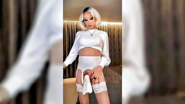 IskraElectrical - iskra sexy sissy action