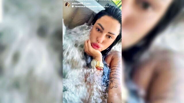 aleksandra djuric cleavage