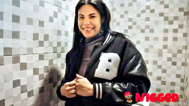 first anal sex with amanda luxor