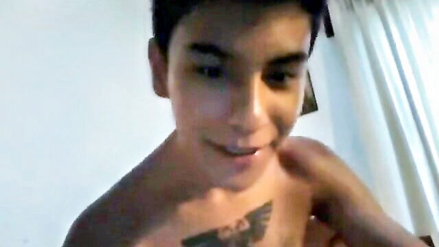 amature, latino, cum shots - smiling latino webcam show