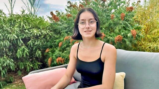 penelope emmanuel hot brunette