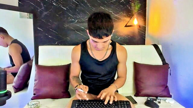 cam sex, male show, james1lee - spanish camsex with james1lee