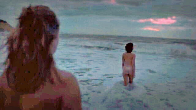 Daphne Patakia, Nadia Tereszkiewicz - daphné patakia nude scene
