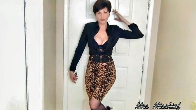 mrs mischief - hot neighbor home wrecking scene