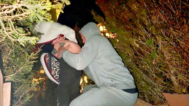 bonnie bowtie, andregotbars, andy savage - goth girl outdoor fuck