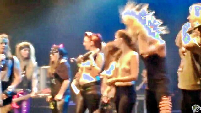 steel panther, tits, babes - big tits at concert