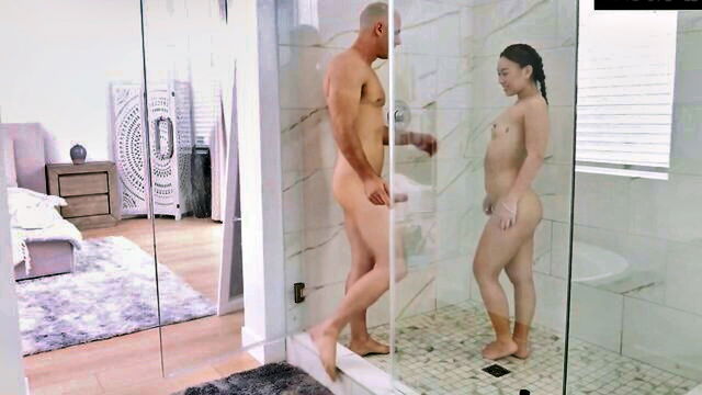 shower asian action : Exotic4K