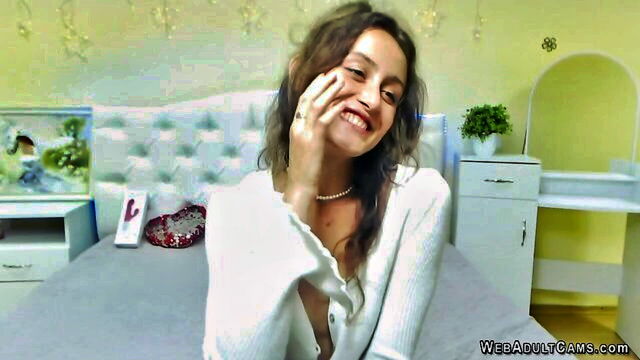cam, webcam, webcams - skinny solo cam show