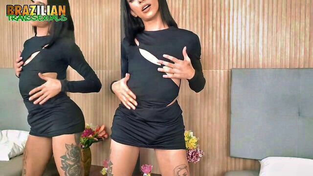 transsexual, high heels, shemale - flammign return giulia rodrigues