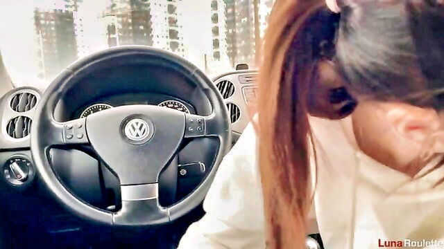 luna roulette - amateur car blowjob mulherbonita