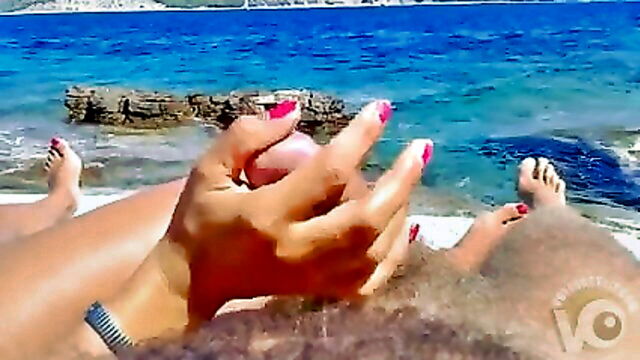 penis, girlfriend, beach - beach spy pose play
