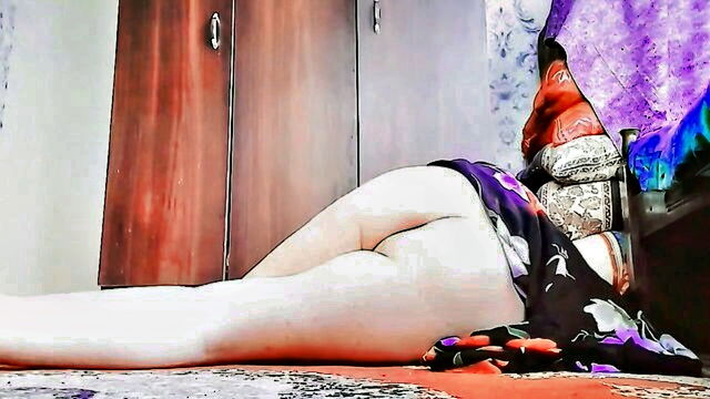masturbation, cumshot, ladyboy - trans cutie balcony video