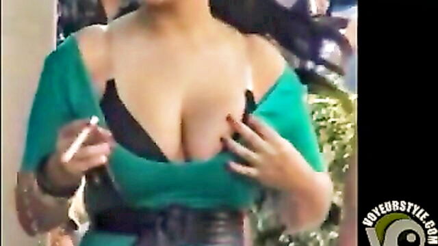 streets, city, senoritas - webcam shower girl