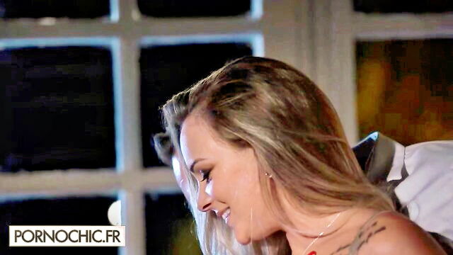 tiffany leiddi - hot hd milf video