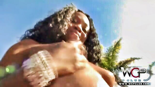ebony jayden first anal : Anal