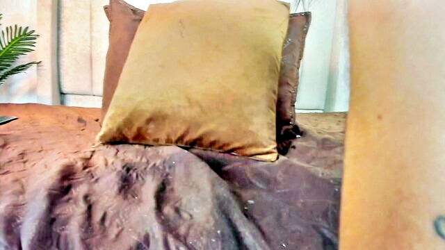 juana 240 - camgirl juana240 big pussy lips