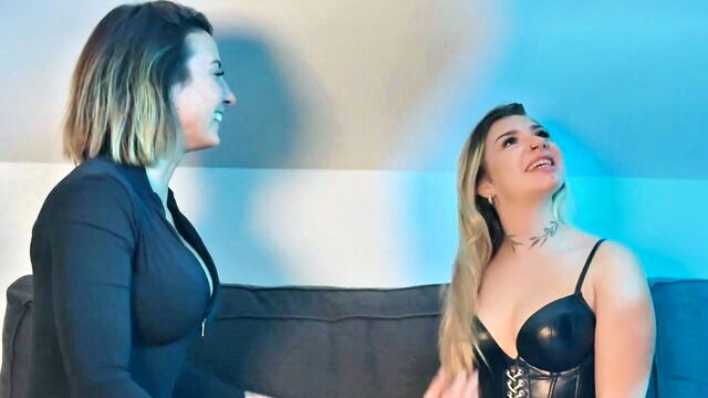 voyeur boy discovers pam