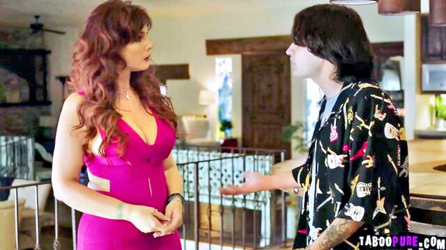 syren de mer - tattooed milf syren de mer