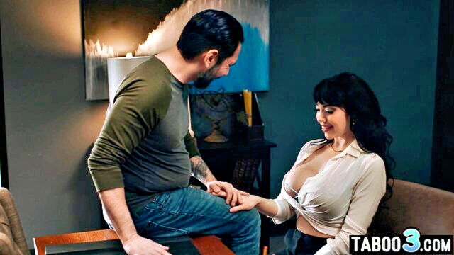 little puck - tommy pistol seduces latina milf