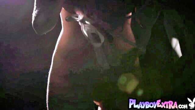 maitland ward - milf art vessel big tits