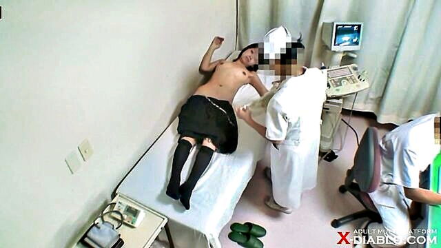 japanese girl gynecology exam : Muryo Ero
