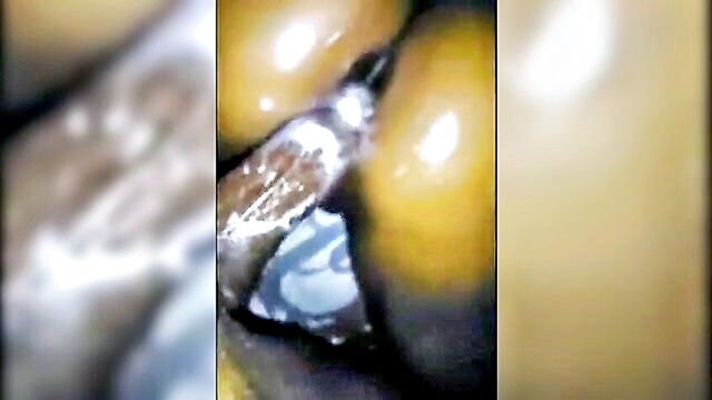 mobile amateur video features girl who can only handle halfway : mollydiary