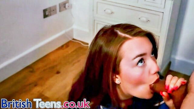 circles blowjob dick head : British Teens