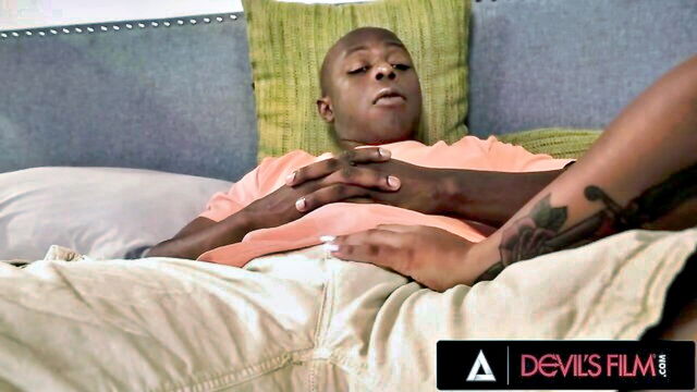 avery jane - stepsister avery janes naughty hunt