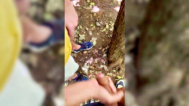 dick, cock, cruising - big cock peeing in the woods