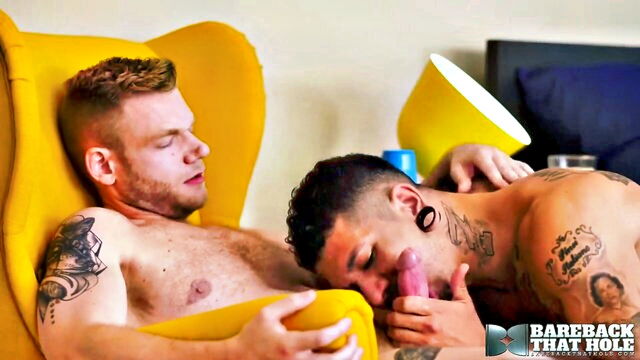 gay hunk, athletic, barebackthathole - tattooed zachary bareback action