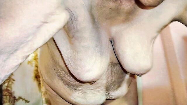 wife, milf, orgasm - hot latina granny pics