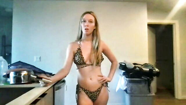 sydneyxsilva - big natural tits chaturbate