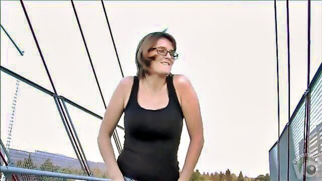 girlfriend, jeans, bridge - footbridge pee video
