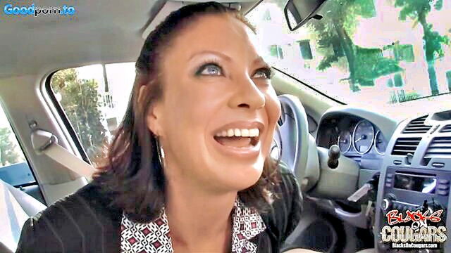 mature beauty enjoys bbc in high quality video : ylittle