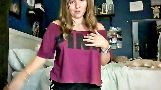 brunettebaby040 - brunettebaby040 chaturbate handjob