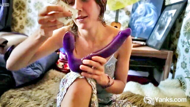 hairy masturbation compilation : yanks.com