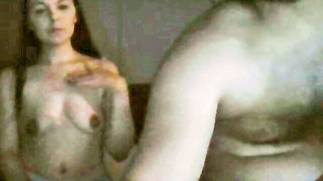 bumblebritt7697 - camgirl bumblebritt7697 chaturbate