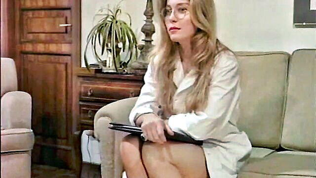 Moana Pozzi - moana pozzi enjoys double penetration in business setting