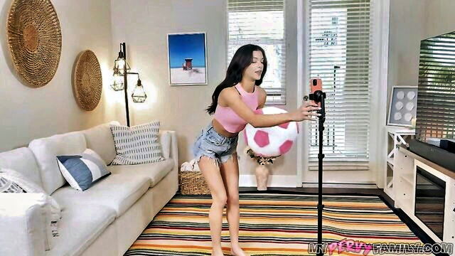 teen stepsis sex while gaming : My Pervy Family