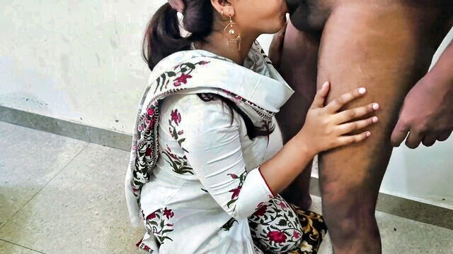 YOURAMRITA04 - indian woman in stockings gets fucked