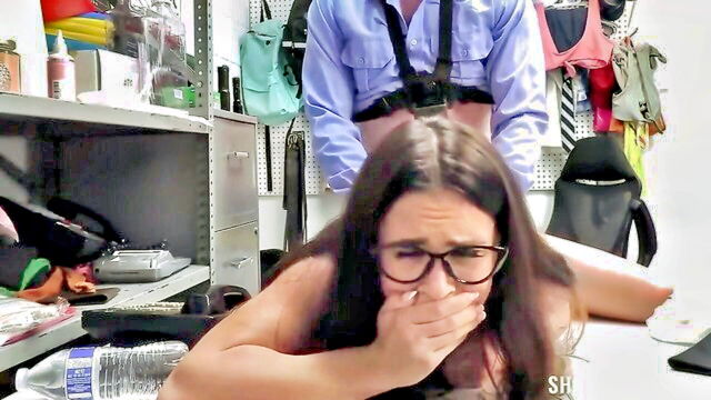 brunette, deepthroat, big cock - glory hole sex thief