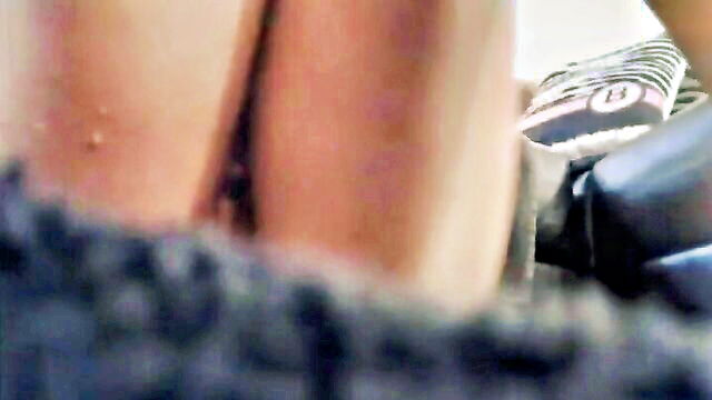 fingering, dildo, amateur - blondie finger play splooge