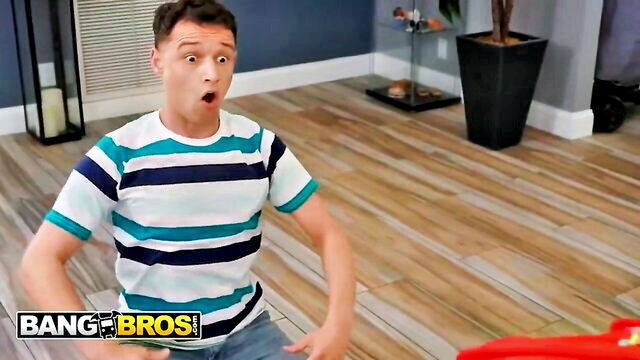 johnny love, xwife karen - bangbros xwife karen ass parade