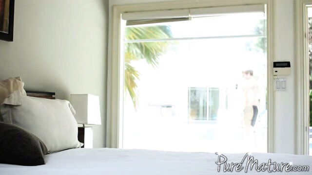 brandi love - brandi love stripping pool boy