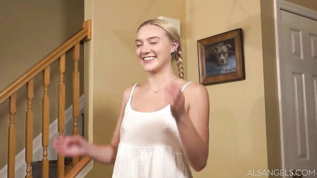 amateur, blonde, small tits - molly cooper blonde show