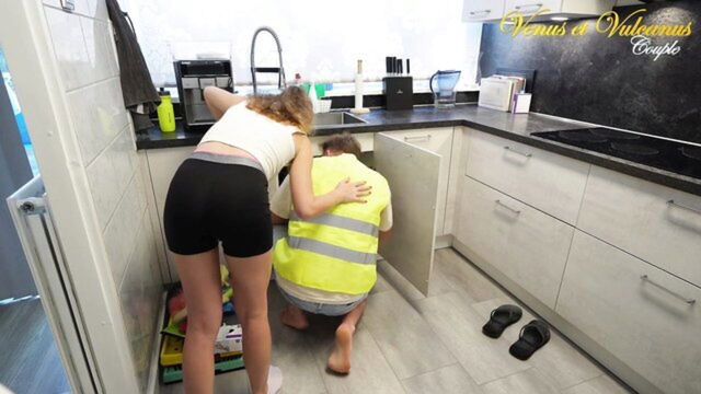 cheating wife creampie kitchen