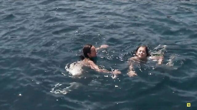 underwater nude, hot scene, topless - macarena sanz nude scene