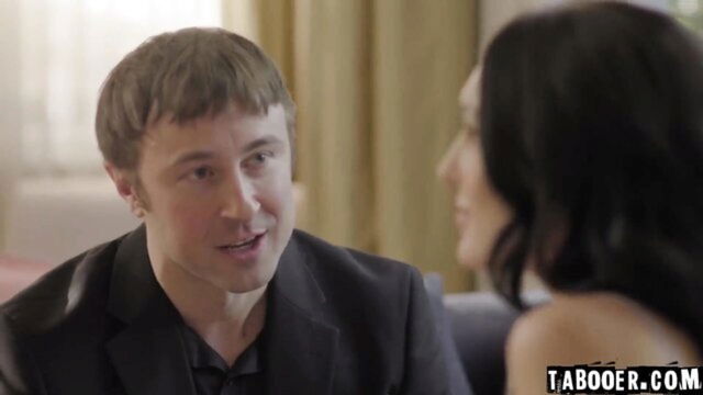 annie charlotte - charlotte deepthroat spread legs