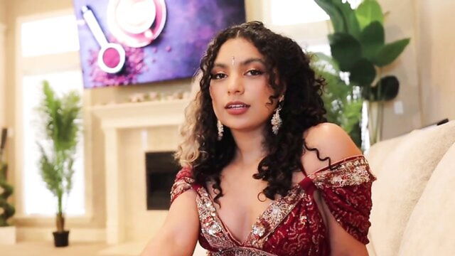 desi girl seduced her friend in pov